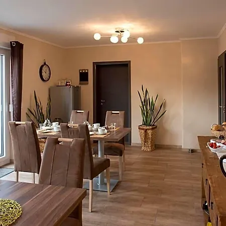 Gaestehaus Eifelzauber Panzió 3*