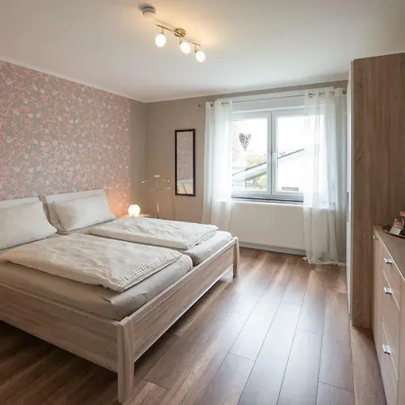 Gaestehaus Eifelzauber Nocleg ze śniadaniem 3*